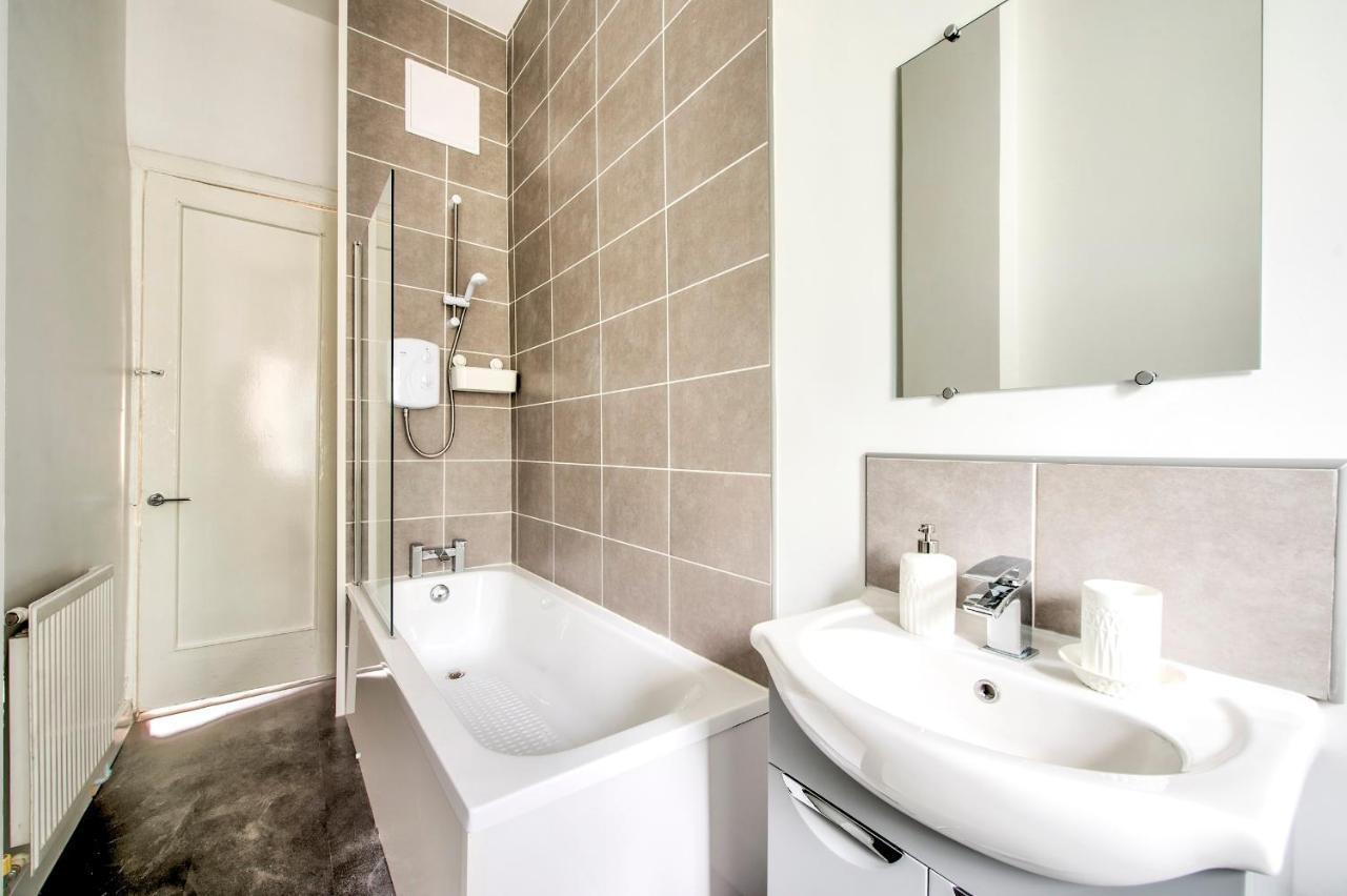 Pass The Keys Stylish 2 Bed In Heart Of West End Apartment Glasgow Exterior foto
