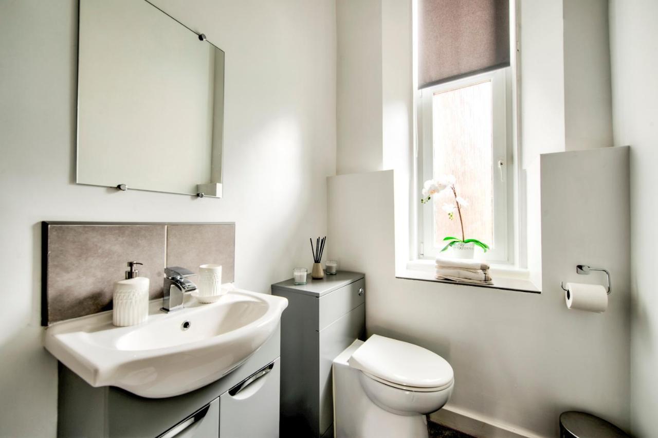 Pass The Keys Stylish 2 Bed In Heart Of West End Apartment Glasgow Exterior foto